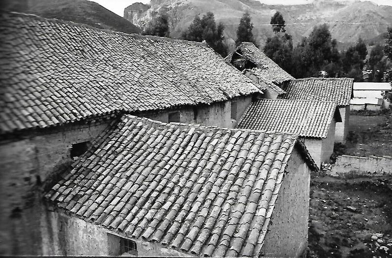 Cubierta templo San Miguel Pitumarca.jpg